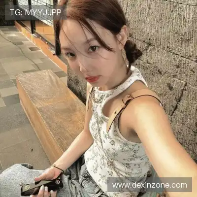 薄香绮